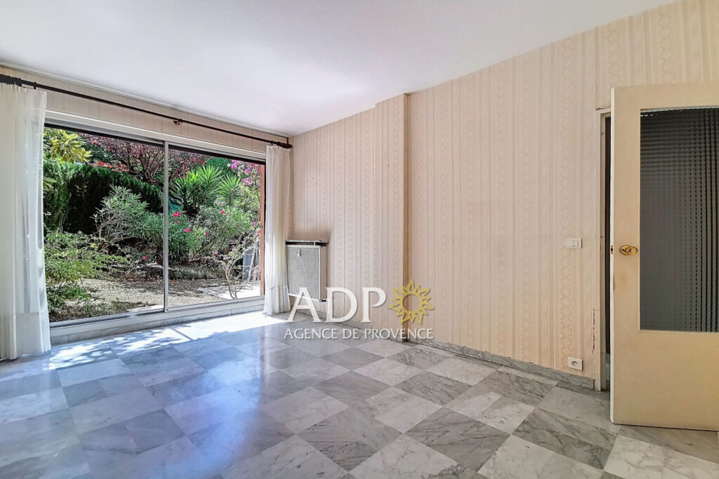 Ce bien est à vendre en enchère interactive réalisée par ENCHE – 3 pièces – 2 chambres – 89.32 m²