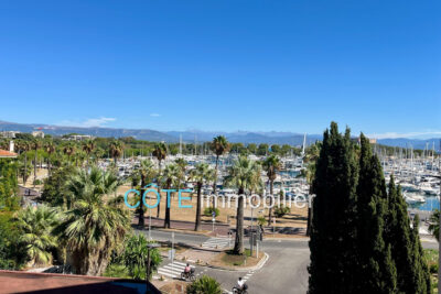 Rare 3 pièces 100 m² + terrasse face au Port VAUBAN – 3 pièces – 2 chambres – 100.00 m²