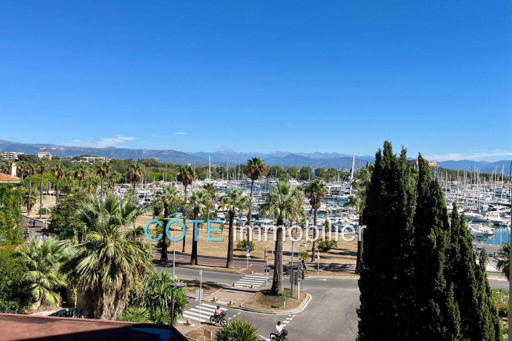 Rare 3 pièces 100 m² + terrasse face au Port VAUBAN – 3 pièces – 2 chambres – 100.00 m²