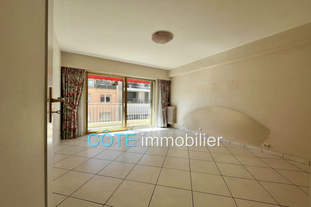 Rare 3 pièces 100 m² + terrasse face au Port VAUBAN – 3 pièces – 2 chambres – 100.00 m²