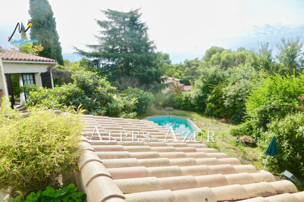 vente villa 5 Pièce(s) – 5 pièces – 5 chambres – 179.00 m²