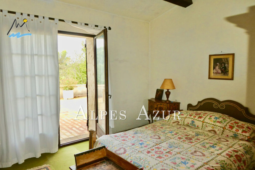 vente villa 5 Pièce(s) – 5 pièces – 5 chambres – 179.00 m²