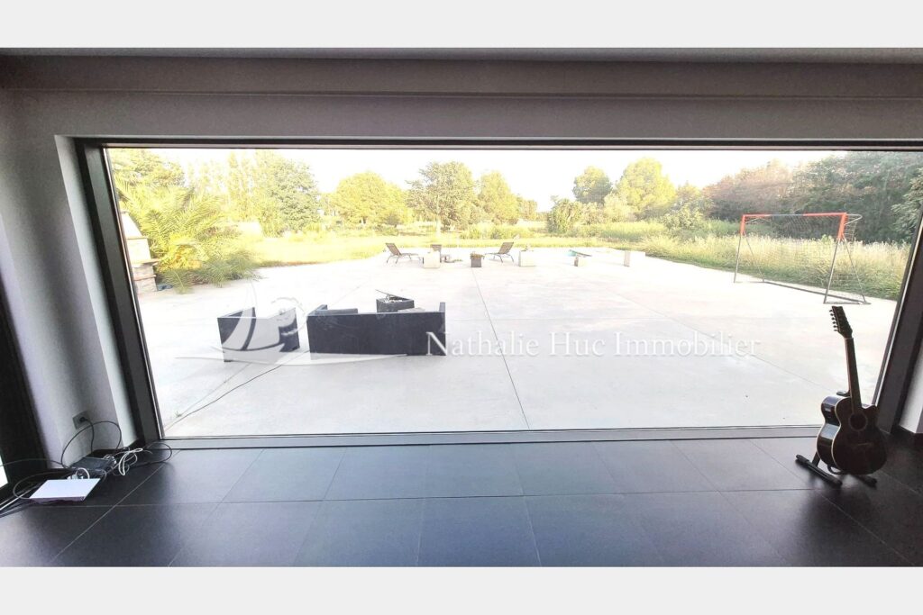 vente propriété 6 Pièce(s) – 6 pièces – 5 chambres – 285.00 m²