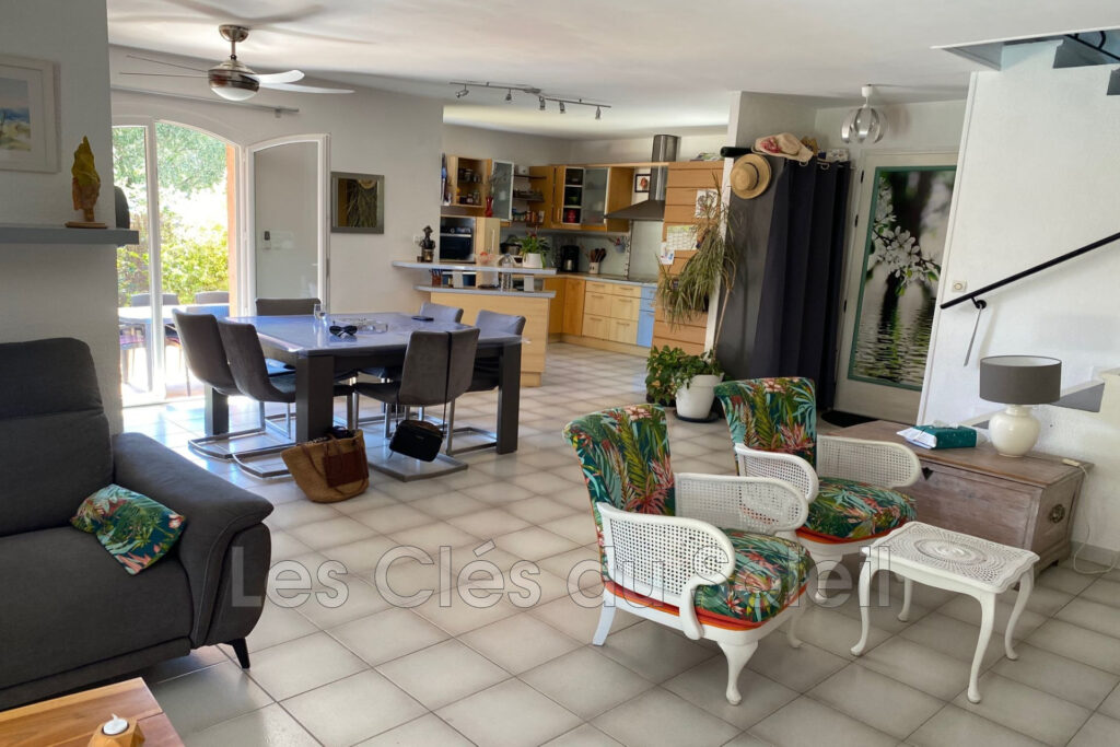 vente maison 4 Pièce(s) – 4 pièces – 3 chambres – 100.00 m²