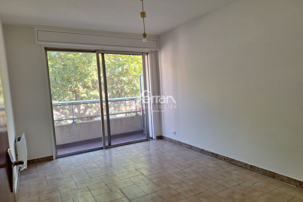 A louer Type 2 à DRAGUIGNAN – 2 pièces – 1 chambre – 45.00 m²