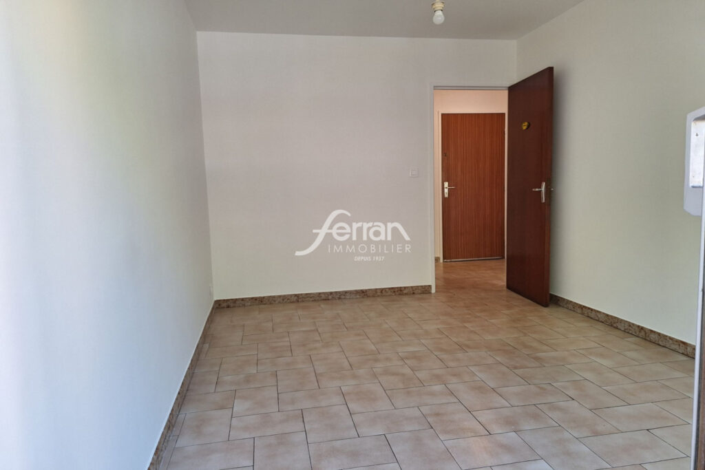A louer Type 2 à DRAGUIGNAN – 2 pièces – 1 chambre – 45.00 m²