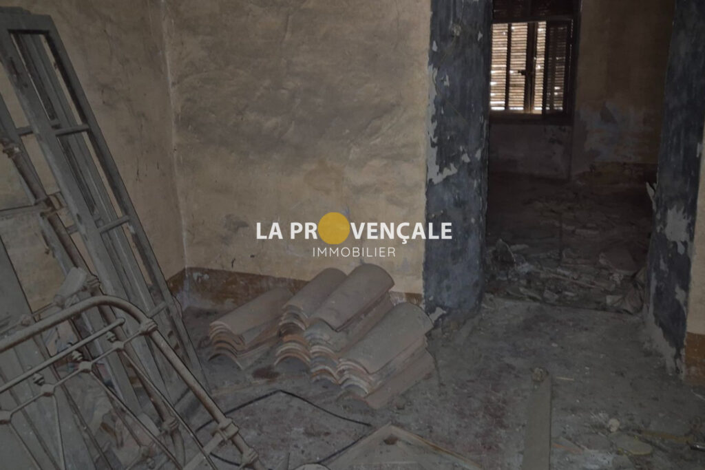 vente immeuble 9 Pièce(s) – 9 pièces – 3 chambres – 200.00 m²