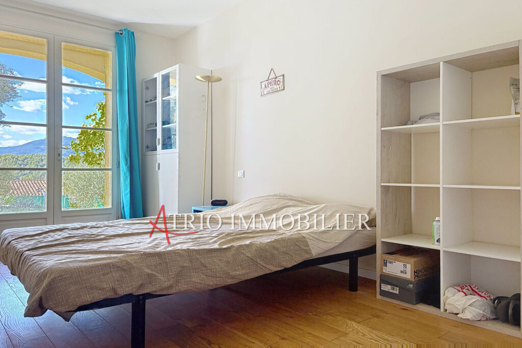 vente maison 5 Pièce(s) – 5 pièces – 4 chambres – 160.00 m²