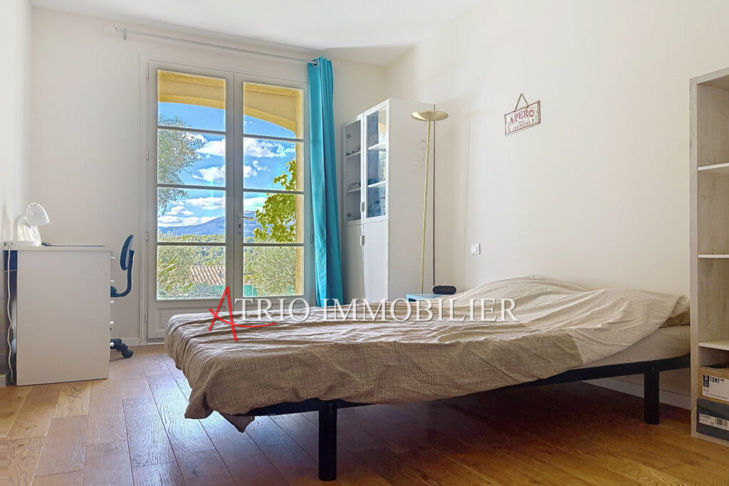 vente maison 5 Pièce(s) – 5 pièces – 4 chambres – 160.00 m²