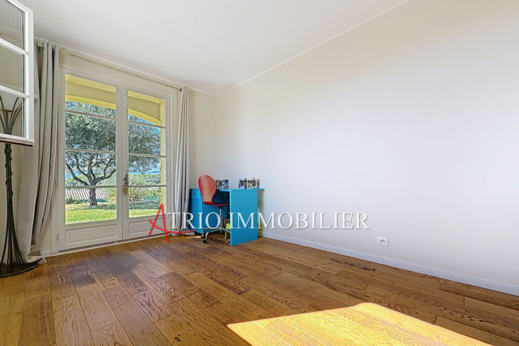 vente maison 5 Pièce(s) – 5 pièces – 4 chambres – 160.00 m²