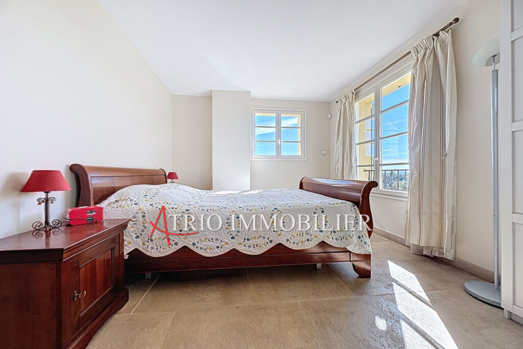 vente maison 5 Pièce(s) – 5 pièces – 4 chambres – 160.00 m²