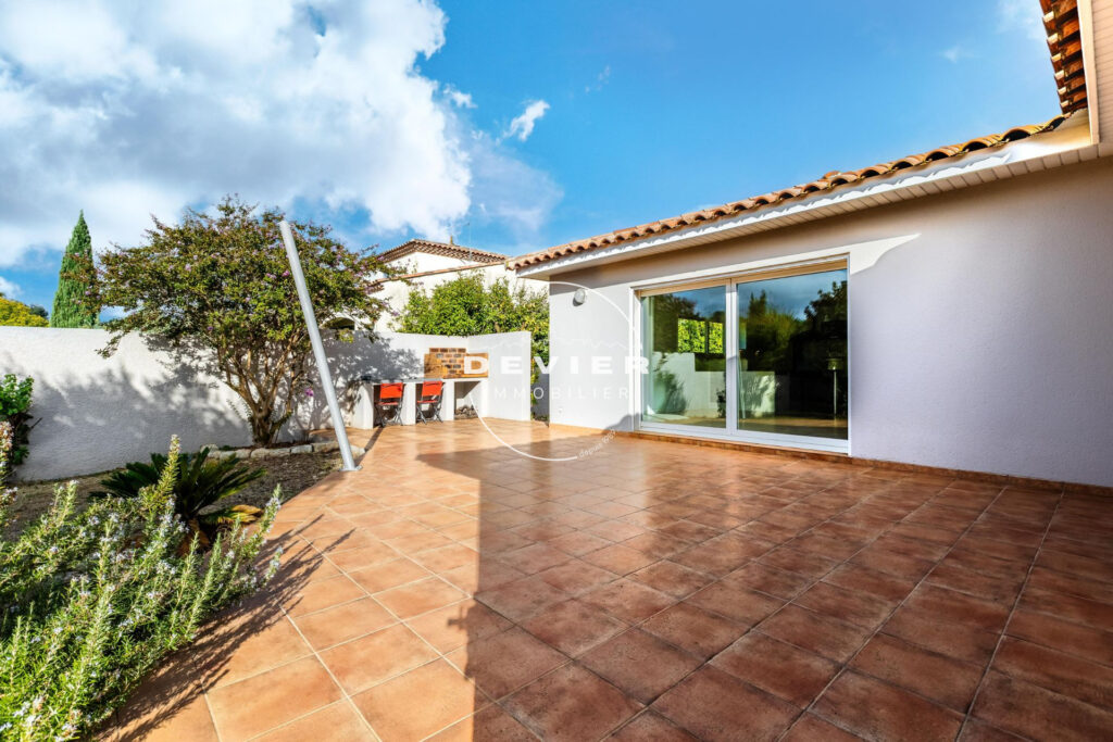 vente villa 5 Pièce(s) – 5 pièces – 4 chambres – 140.00 m²