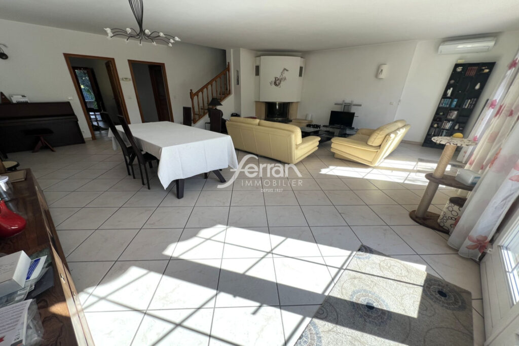 vente maison 6 Pièce(s) – 6 pièces – 5 chambres – 175.00 m²