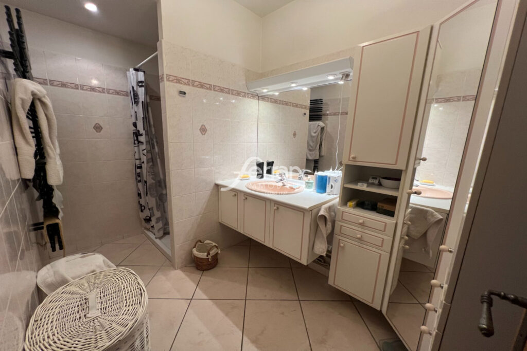 vente maison 6 Pièce(s) – 6 pièces – 5 chambres – 175.00 m²