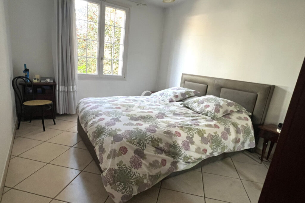 vente maison 6 Pièce(s) – 6 pièces – 5 chambres – 175.00 m²