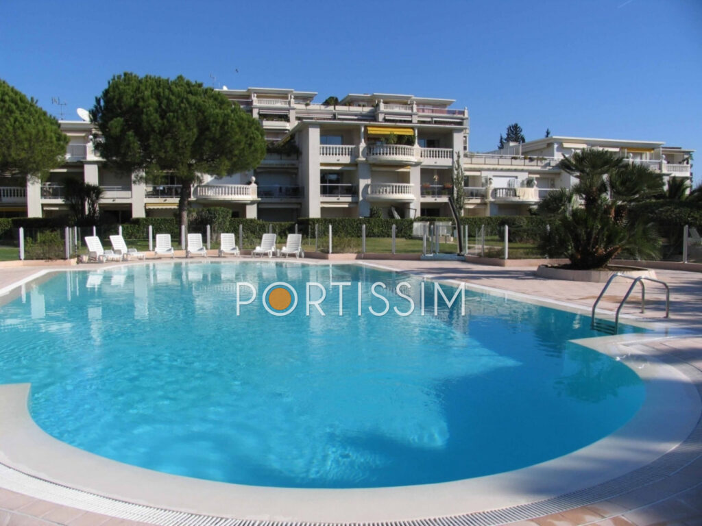 Exclusivité Cros de Cagnes studio avec accès direct aux plages – 1 pièce – NR chambres – 30.20 m²