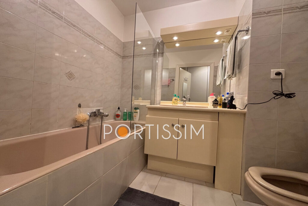 Exclusivité Cros de Cagnes studio avec accès direct aux plages – 1 pièce – NR chambres – 30.20 m²