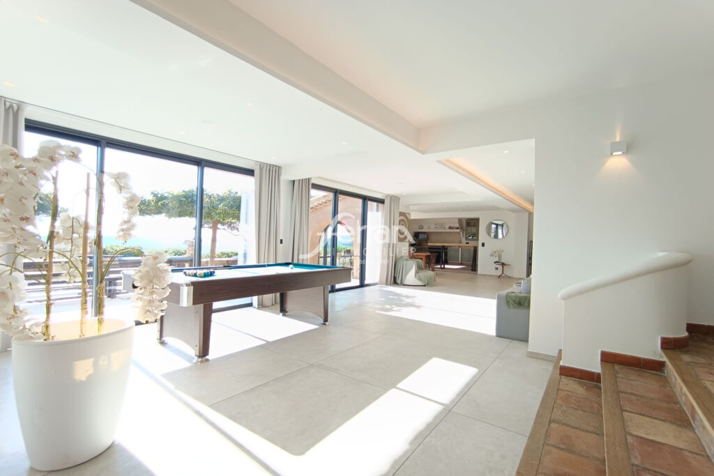 A vendre à Draguignan Deux villas totalisant 262m²hab, sur un  – 6 pièces – 5 chambres – 262.00 m²