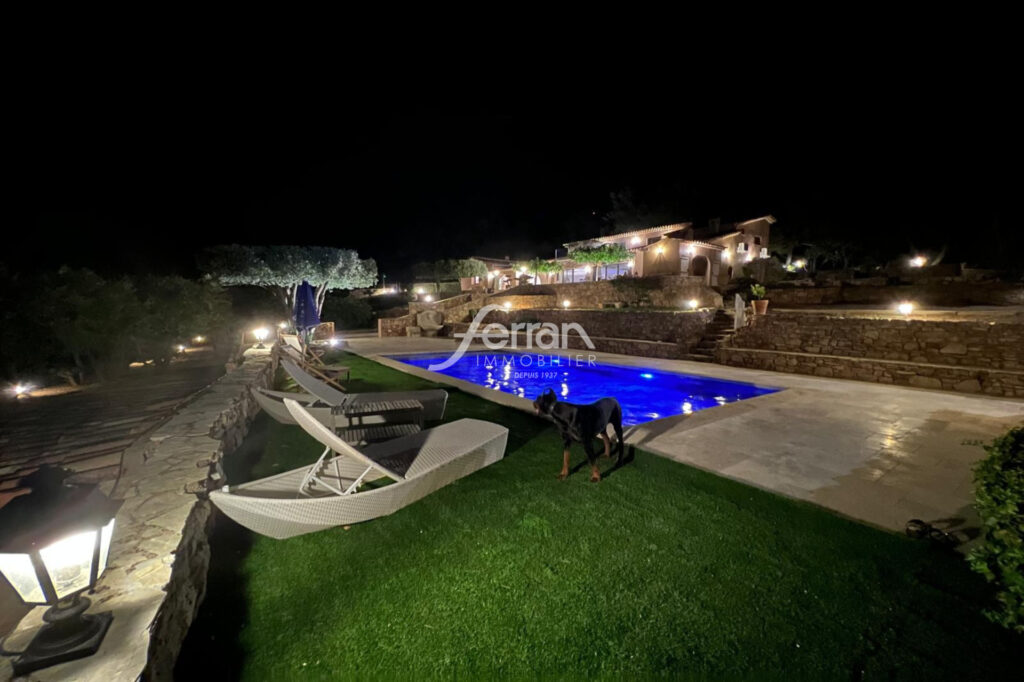 A vendre à Draguignan Deux villas totalisant 262m²hab, sur un  – 6 pièces – 5 chambres – 262.00 m²