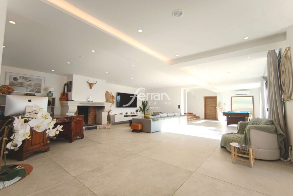 A vendre à Draguignan Deux villas totalisant 262m²hab, sur un  – 6 pièces – 5 chambres – 262.00 m²