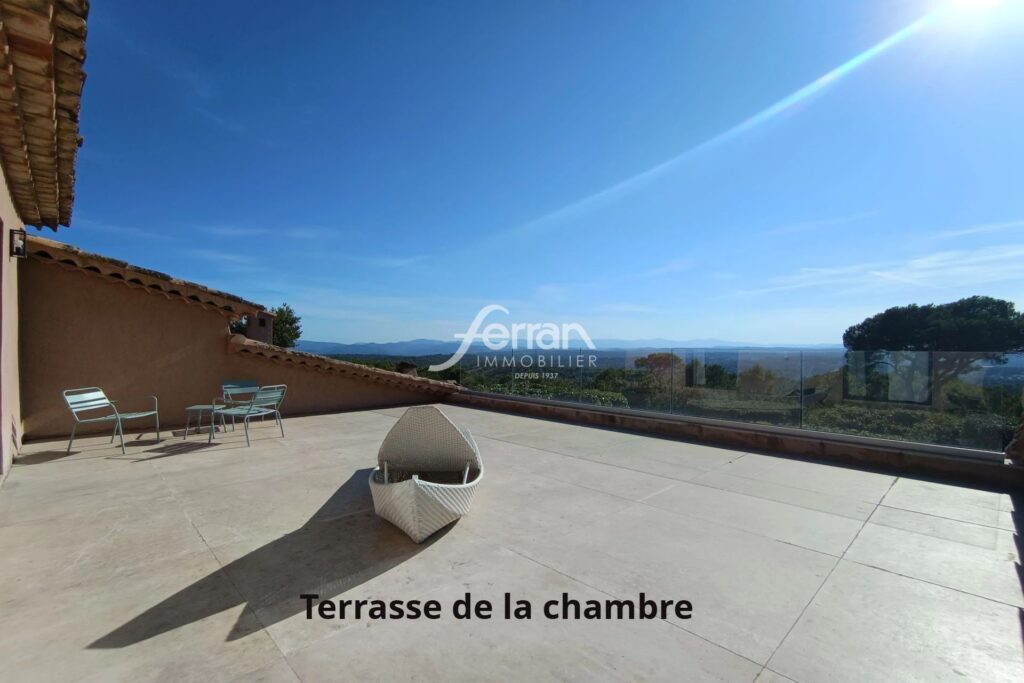 A vendre à Draguignan Deux villas totalisant 262m²hab, sur un  – 6 pièces – 5 chambres – 262.00 m²