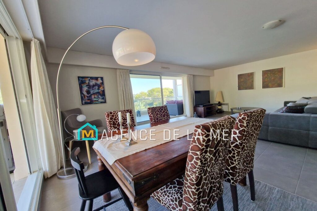 vente  4 Pièce(s) – 4 pièces – 3 chambres – 142.00 m²