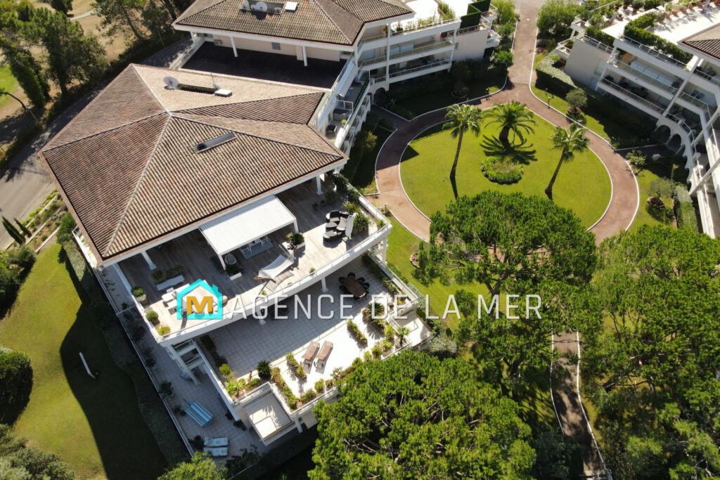 vente  4 Pièce(s) – 4 pièces – 3 chambres – 142.00 m²