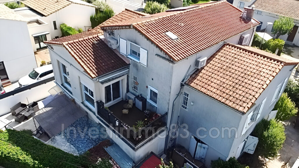 Au c½ur de TRETS, proche de toutes les commodités. Bel apparte – 3 pièces – 2 chambres – 70.00 m²