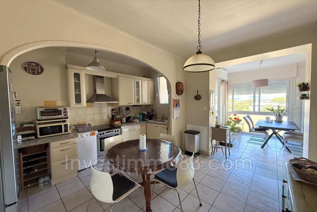 Au c½ur de TRETS, proche de toutes les commodités. Bel apparte – 3 pièces – 2 chambres – 70.00 m²