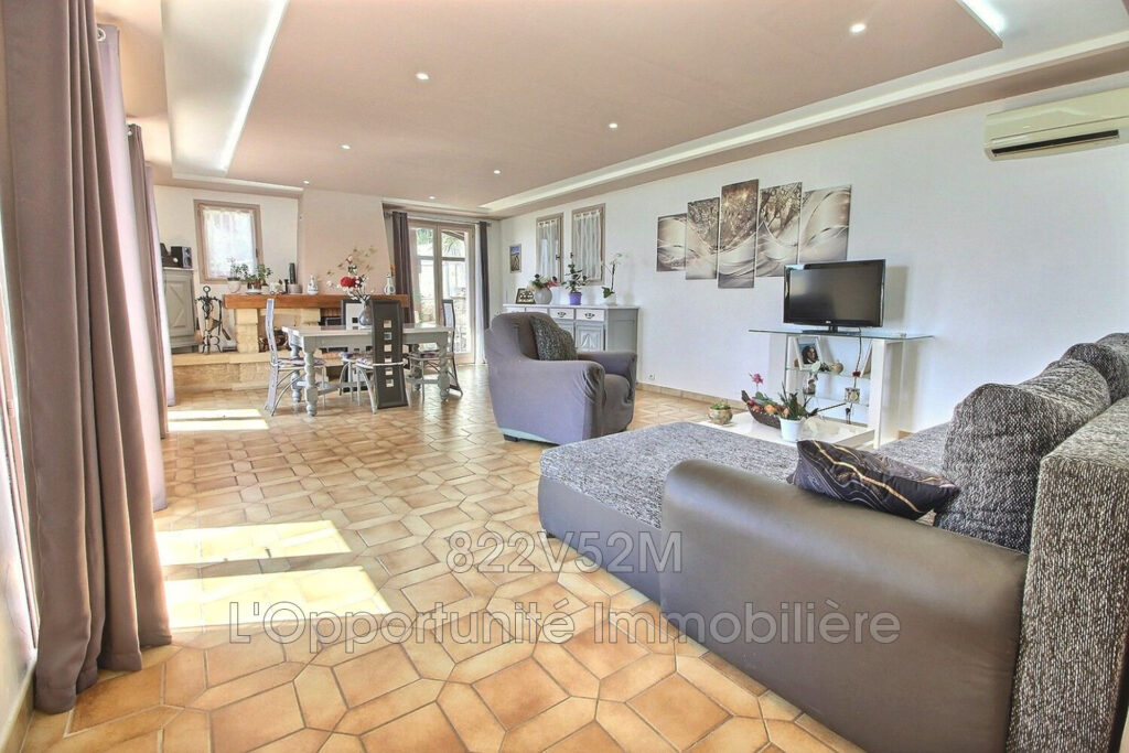 vente maison 5 Pièce(s) – 5 pièces – 4 chambres – 211.00 m²