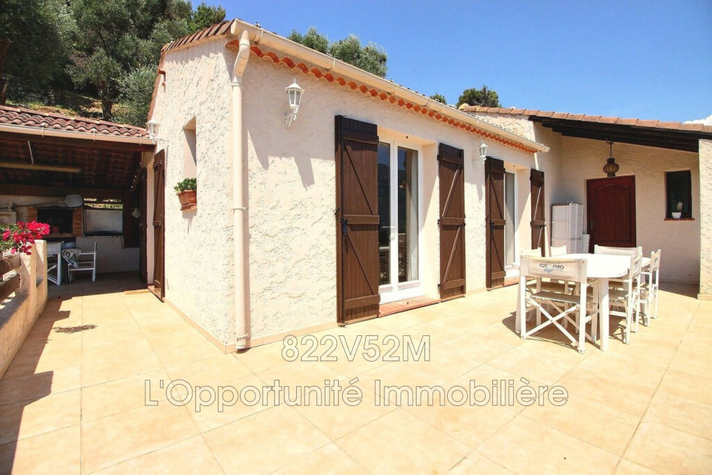 vente maison 5 Pièce(s) – 5 pièces – 4 chambres – 211.00 m²