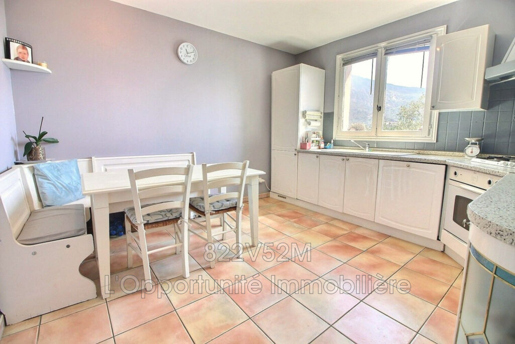 vente maison 5 Pièce(s) – 5 pièces – 4 chambres – 211.00 m²