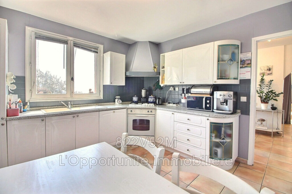 vente maison 5 Pièce(s) – 5 pièces – 4 chambres – 211.00 m²