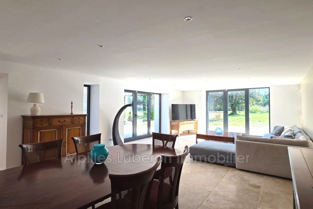 vente mas 9 Pièce(s) – 9 pièces – 6 chambres – 380.00 m²