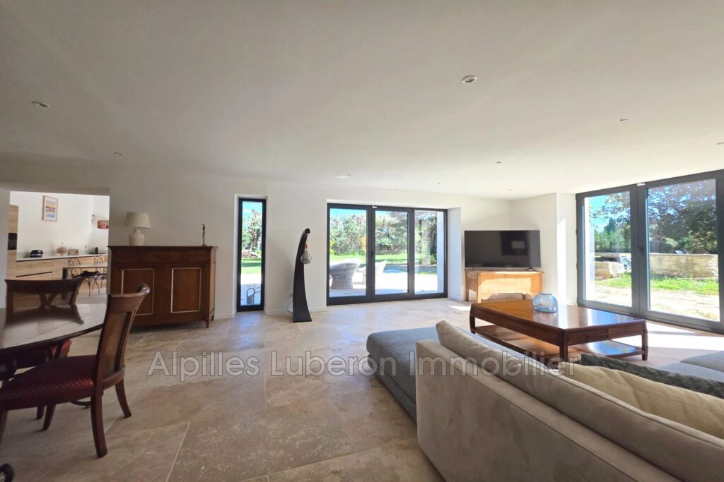 vente mas 9 Pièce(s) – 9 pièces – 6 chambres – 380.00 m²