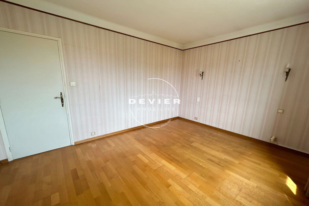 vente villa 6 Pièce(s) – 6 pièces – 4 chambres – 143.00 m²