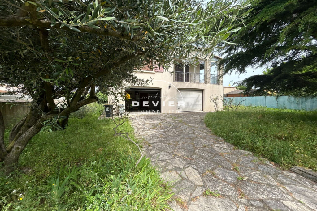 vente villa 6 Pièce(s) – 6 pièces – 4 chambres – 143.00 m²