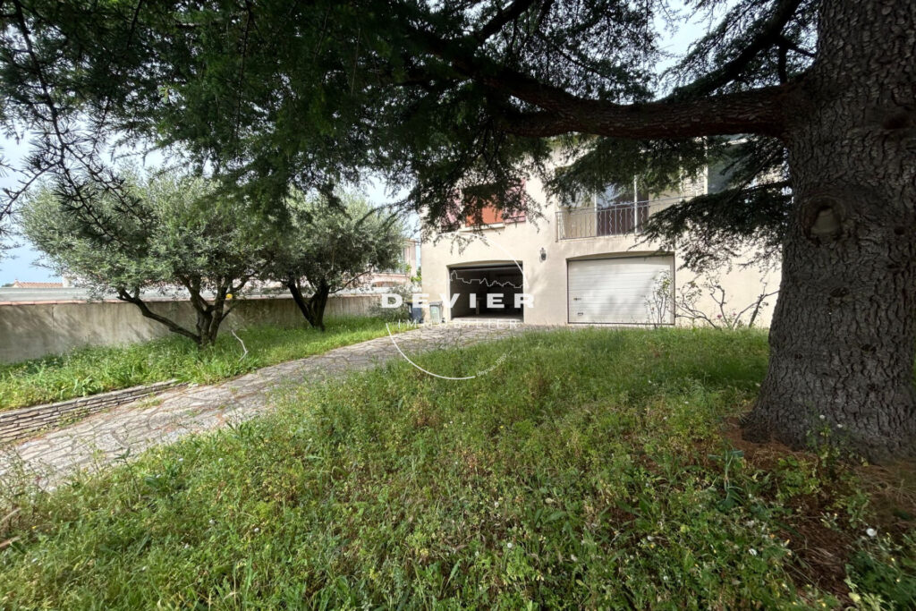 vente villa 6 Pièce(s) – 6 pièces – 4 chambres – 143.00 m²