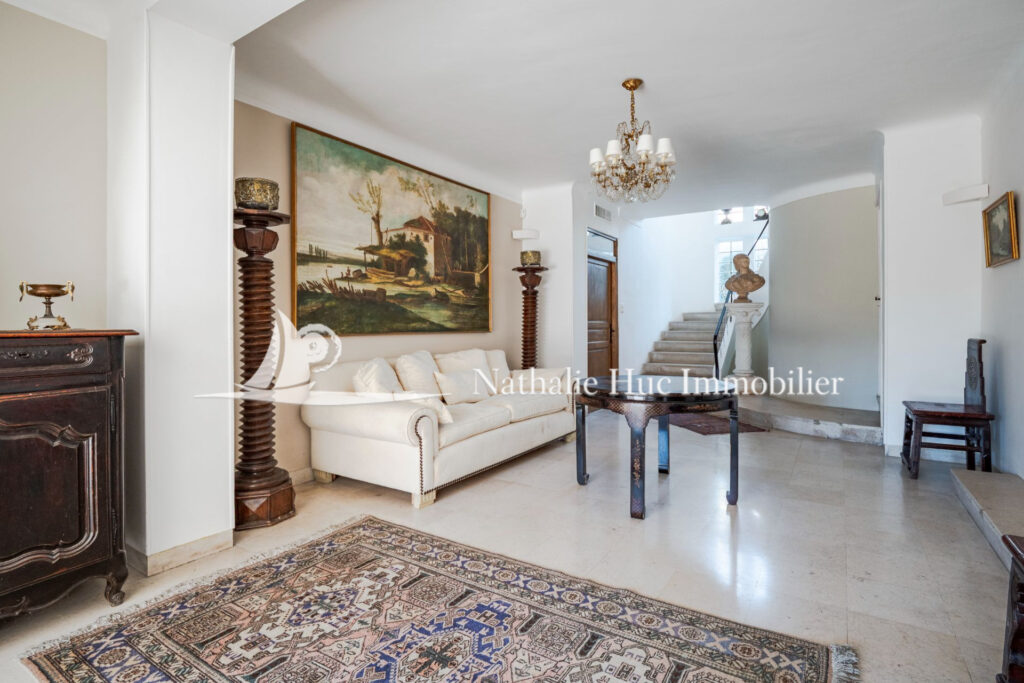 vente demeure de prestige – NR pièces – 5 chambres – 270.00 m²