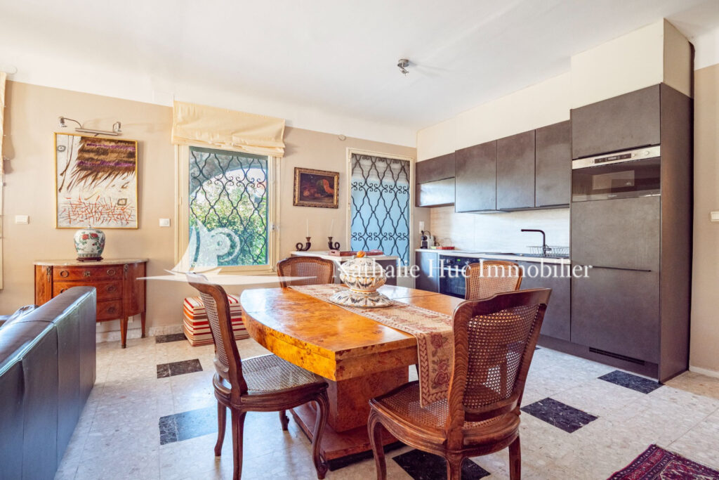 vente demeure de prestige – NR pièces – 5 chambres – 270.00 m²