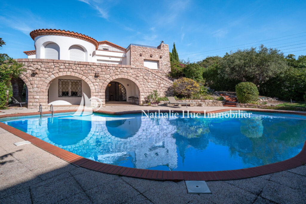 vente demeure de prestige – NR pièces – 5 chambres – 270.00 m²