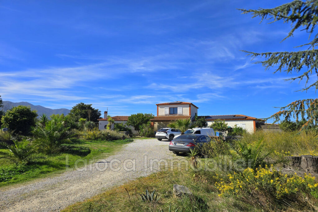 Vente villa à Laroque des Albères – 4 pièces – 3 chambres – 154.00 m²