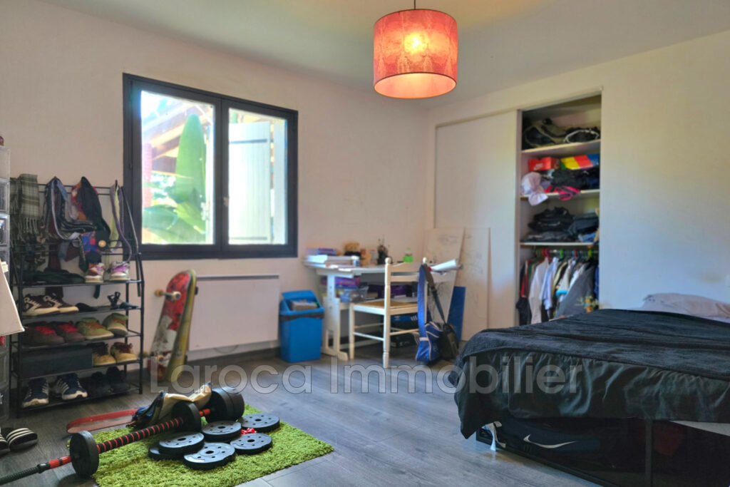 Vente villa à Laroque des Albères – 4 pièces – 3 chambres – 154.00 m²