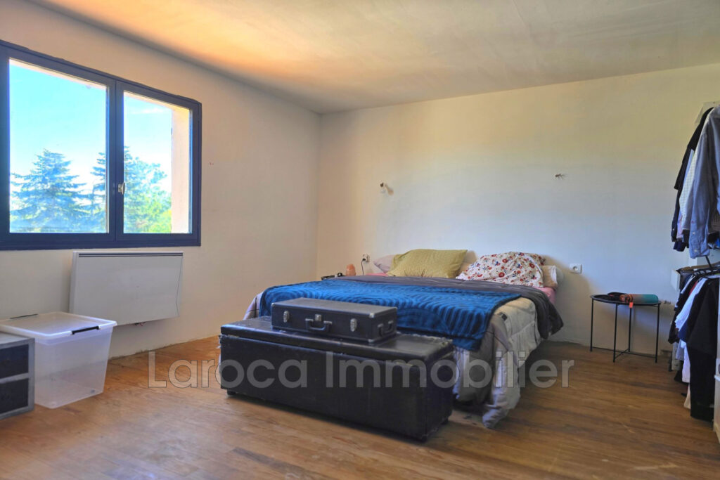 Vente villa à Laroque des Albères – 4 pièces – 3 chambres – 154.00 m²