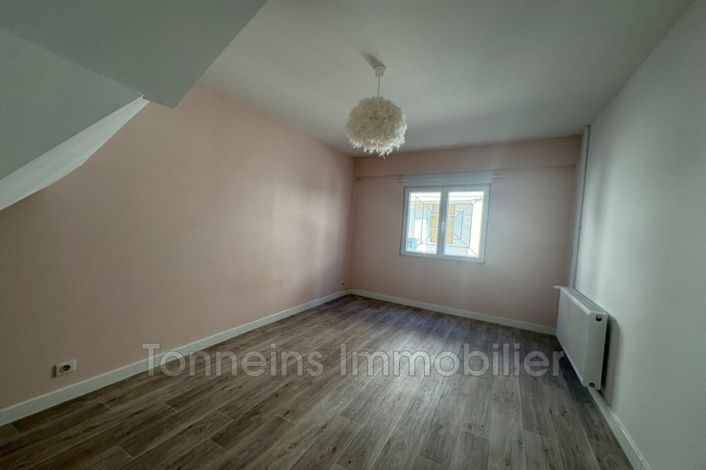 vente maison 7 Pièce(s) – 7 pièces – 4 chambres – 111.00 m²