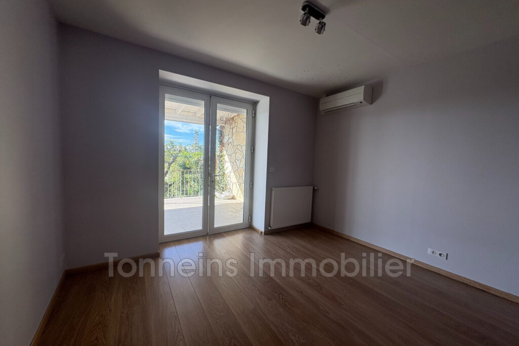 vente maison 7 Pièce(s) – 7 pièces – 4 chambres – 111.00 m²