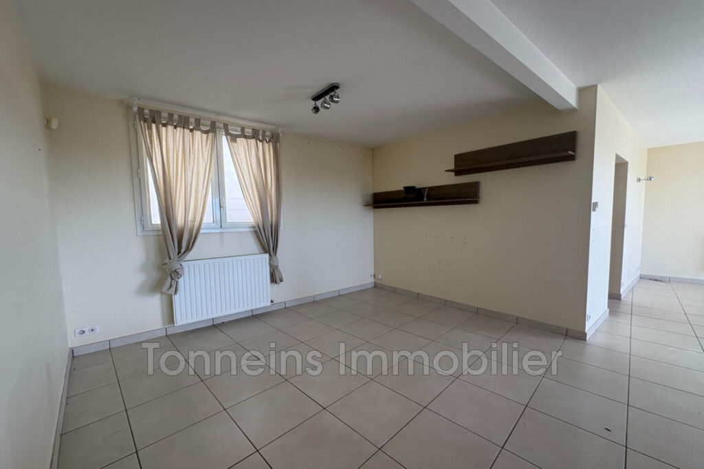 vente maison 7 Pièce(s) – 7 pièces – 4 chambres – 111.00 m²
