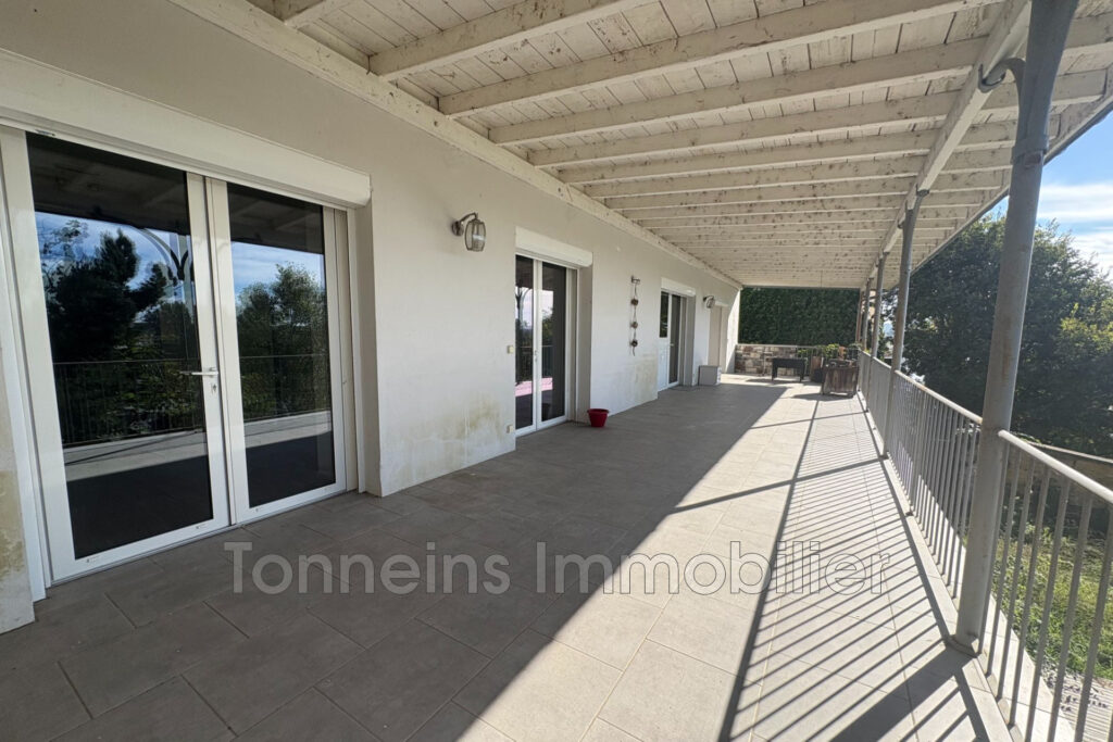 vente maison 7 Pièce(s) – 7 pièces – 4 chambres – 111.00 m²