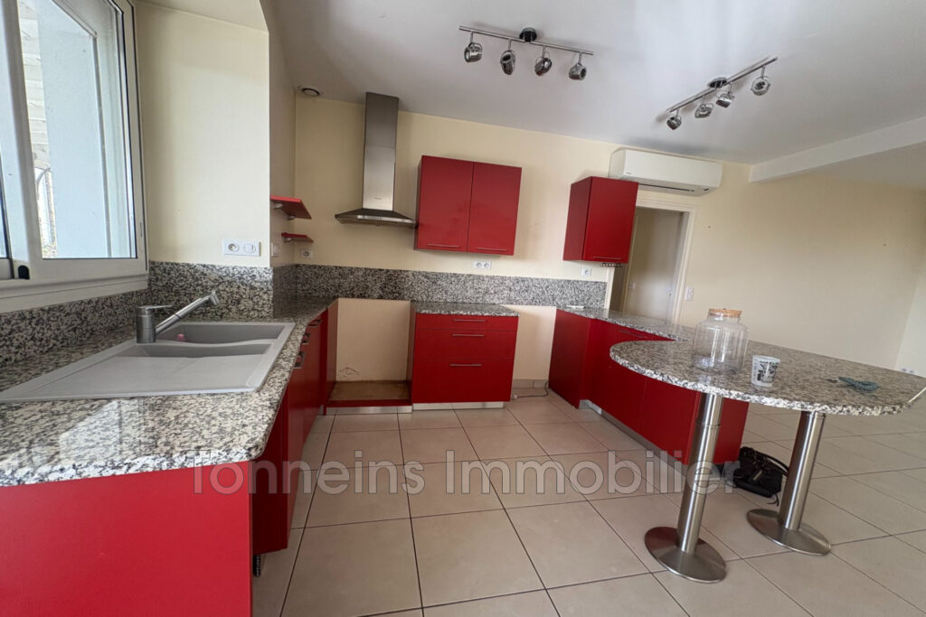 vente maison 7 Pièce(s) – 7 pièces – 4 chambres – 111.00 m²