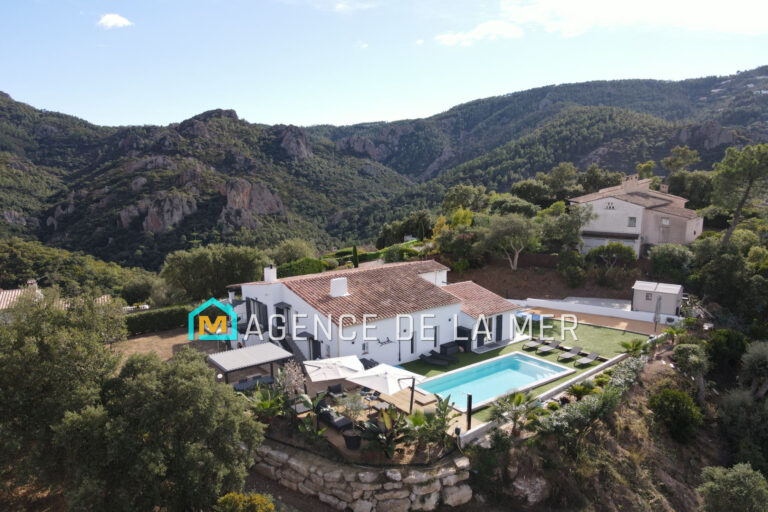 vente maison contemporaine 5 Pièce(s) – 5 pièces – 4 chambres – 130.00 m²